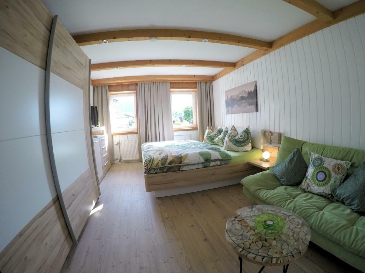 Melanie'S Appartement เวสเทนดอร์ฟ ภายนอก รูปภาพ